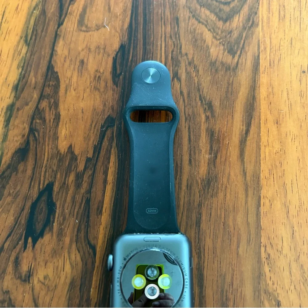 Like New Apple Watch Series 3 Space Gray 42mm Black Straps